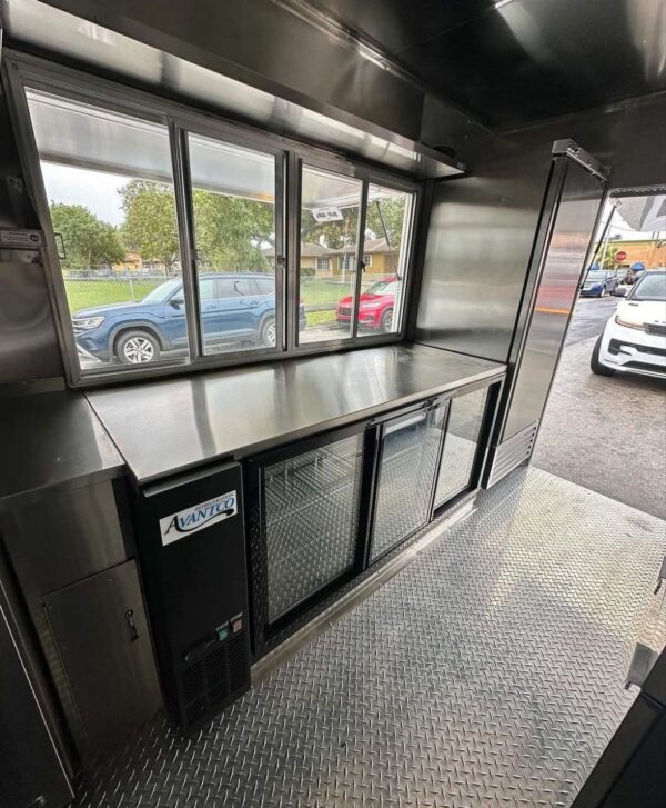 Custom 16ft food trailer - Image 2