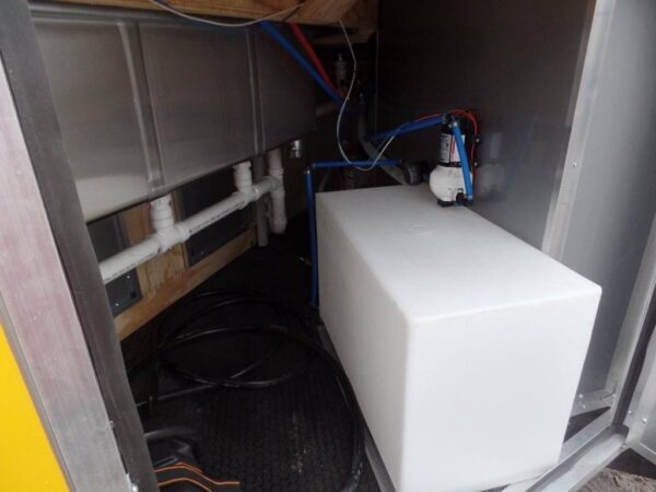 Food Trailer With Appliances - Image 8
