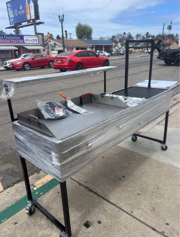 Benny’s Hot Dog Cart