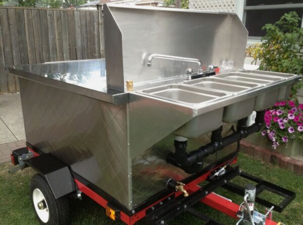 HOT DOG MOBILE FOOD CART