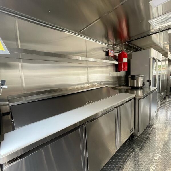 26tf.   Trailer Customized - Image 5