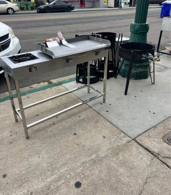 Three-burner griddle - Image 2