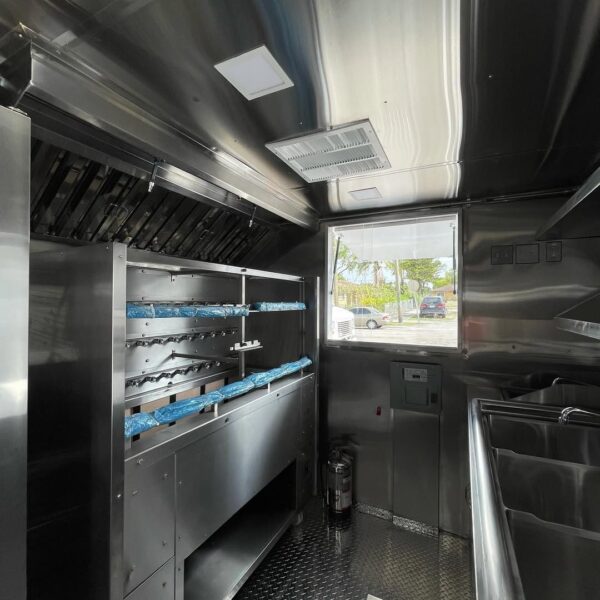 26tf.   Trailer Customized - Image 9