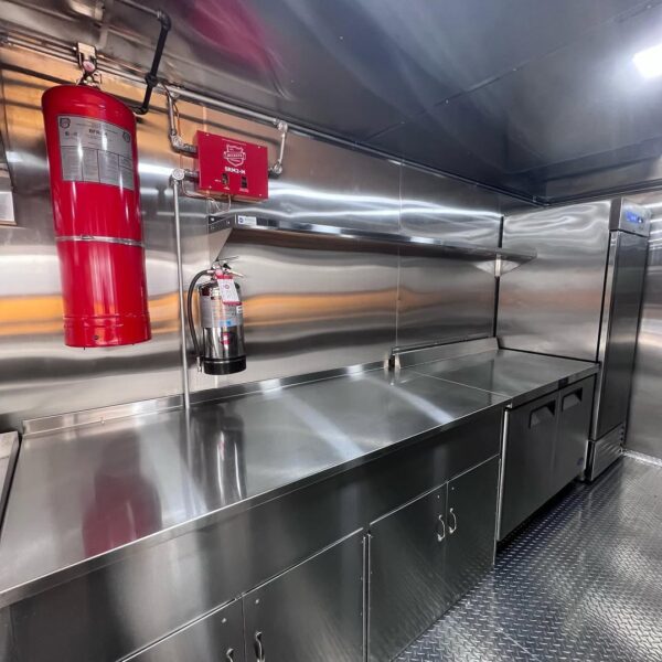28ft. Trailer Customized - Image 5