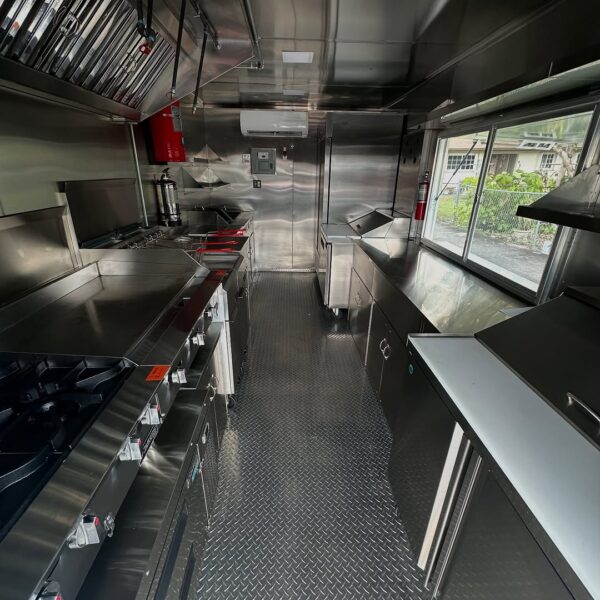 Customize Food Trailer - Image 3