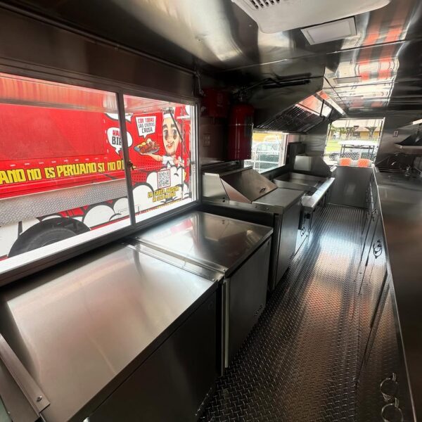 Newly customized Food Truck - Image 4