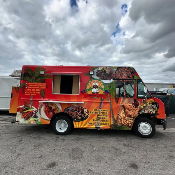Bone's Newly built Food Truck - Image 2