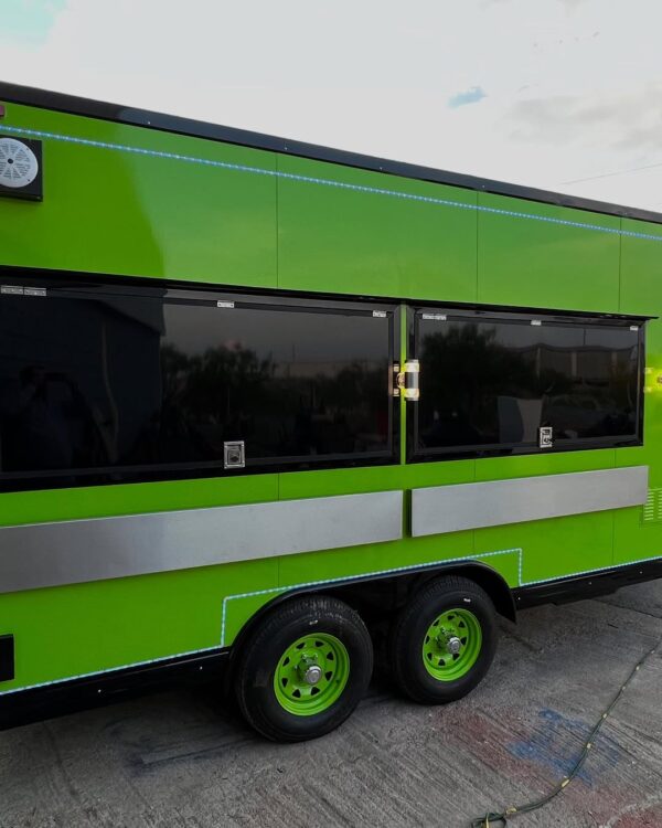 Food Trailer - Image 2
