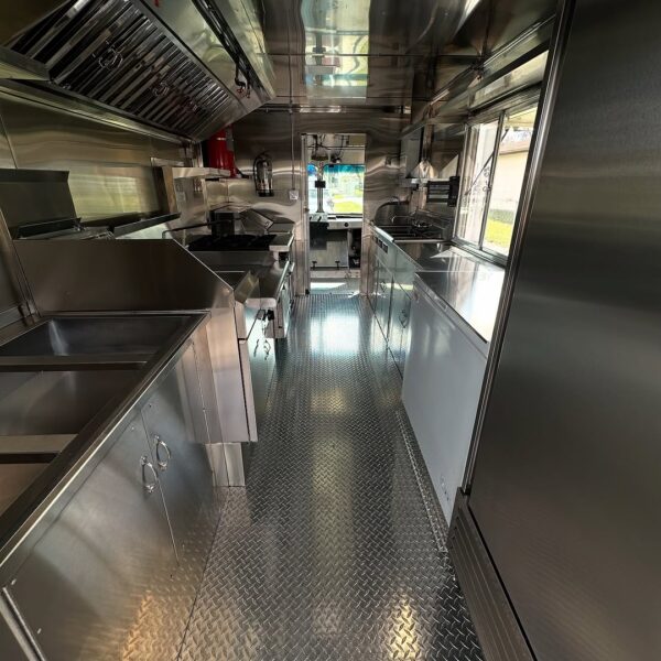 Food Truck - Image 3
