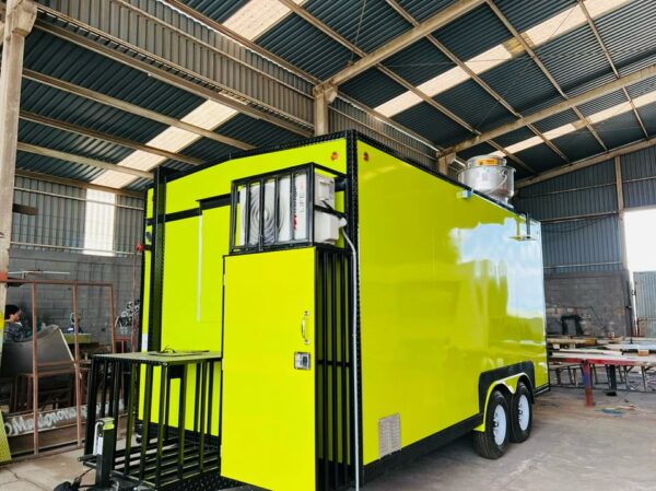 Food Trailer - Image 2