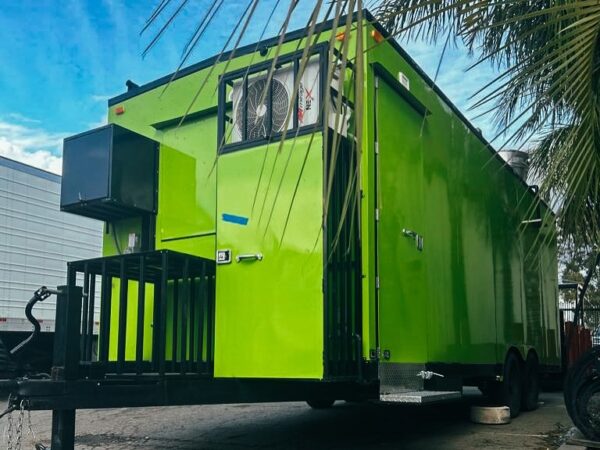 Food Trailer - Image 5
