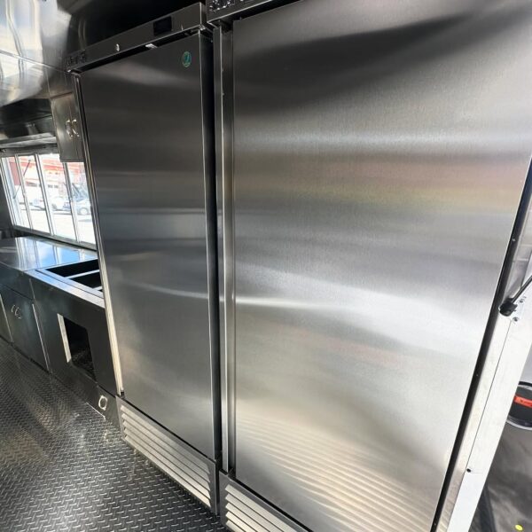 Food Truck - Image 6